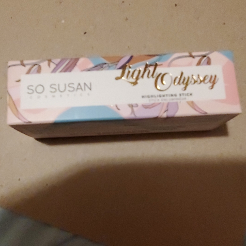 So Susan Cosmetics Light Odyssey Highlighting Stic